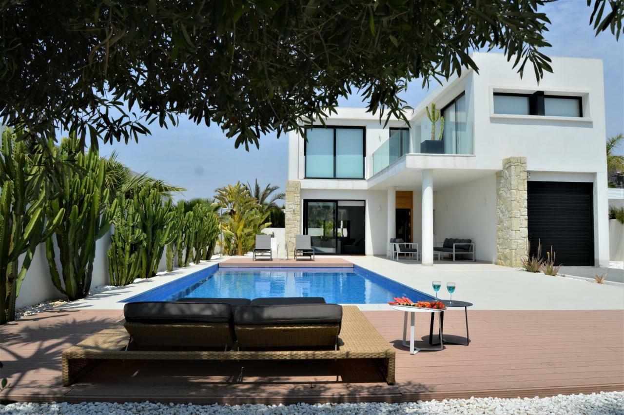 Villa With Private Pool Llobregales 외부 사진