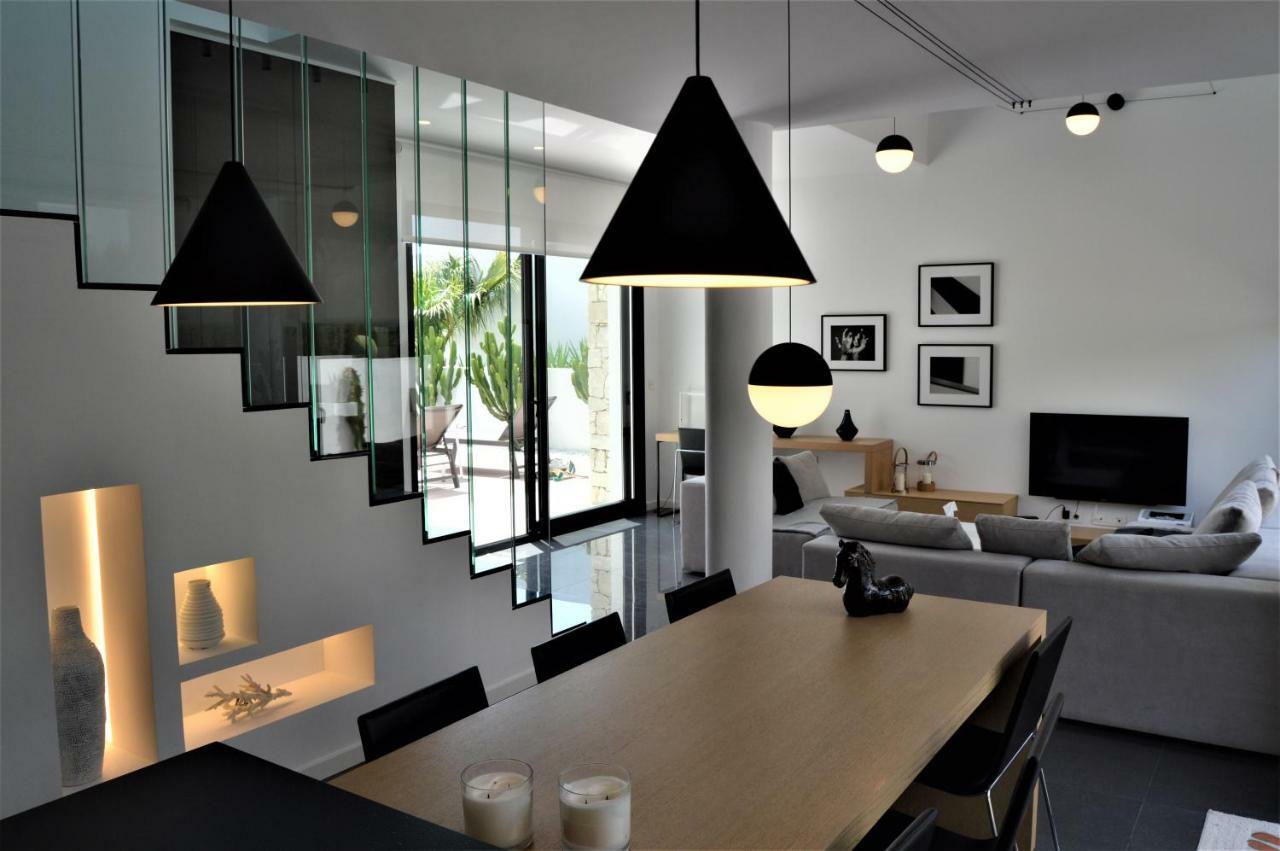 Villa With Private Pool Llobregales 외부 사진