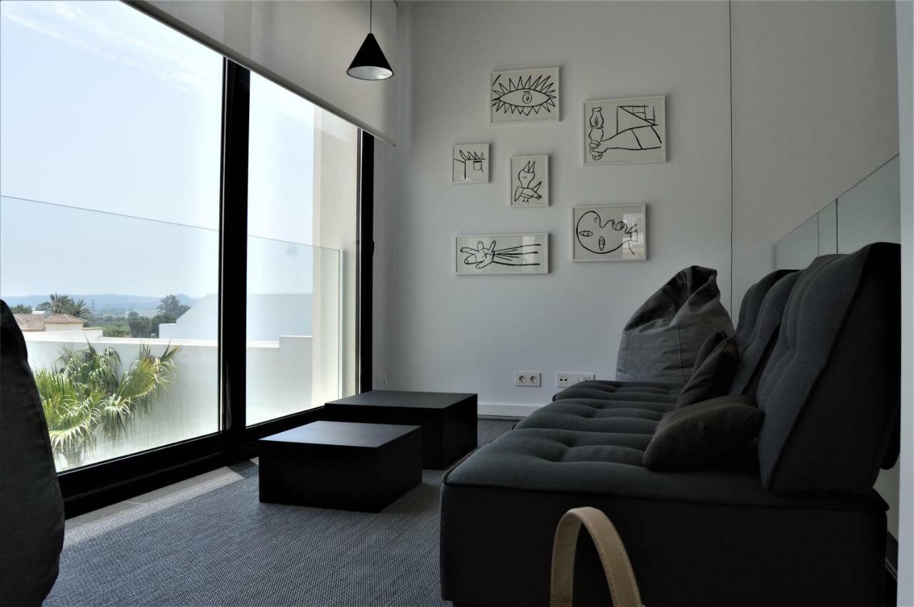 Villa With Private Pool Llobregales 외부 사진