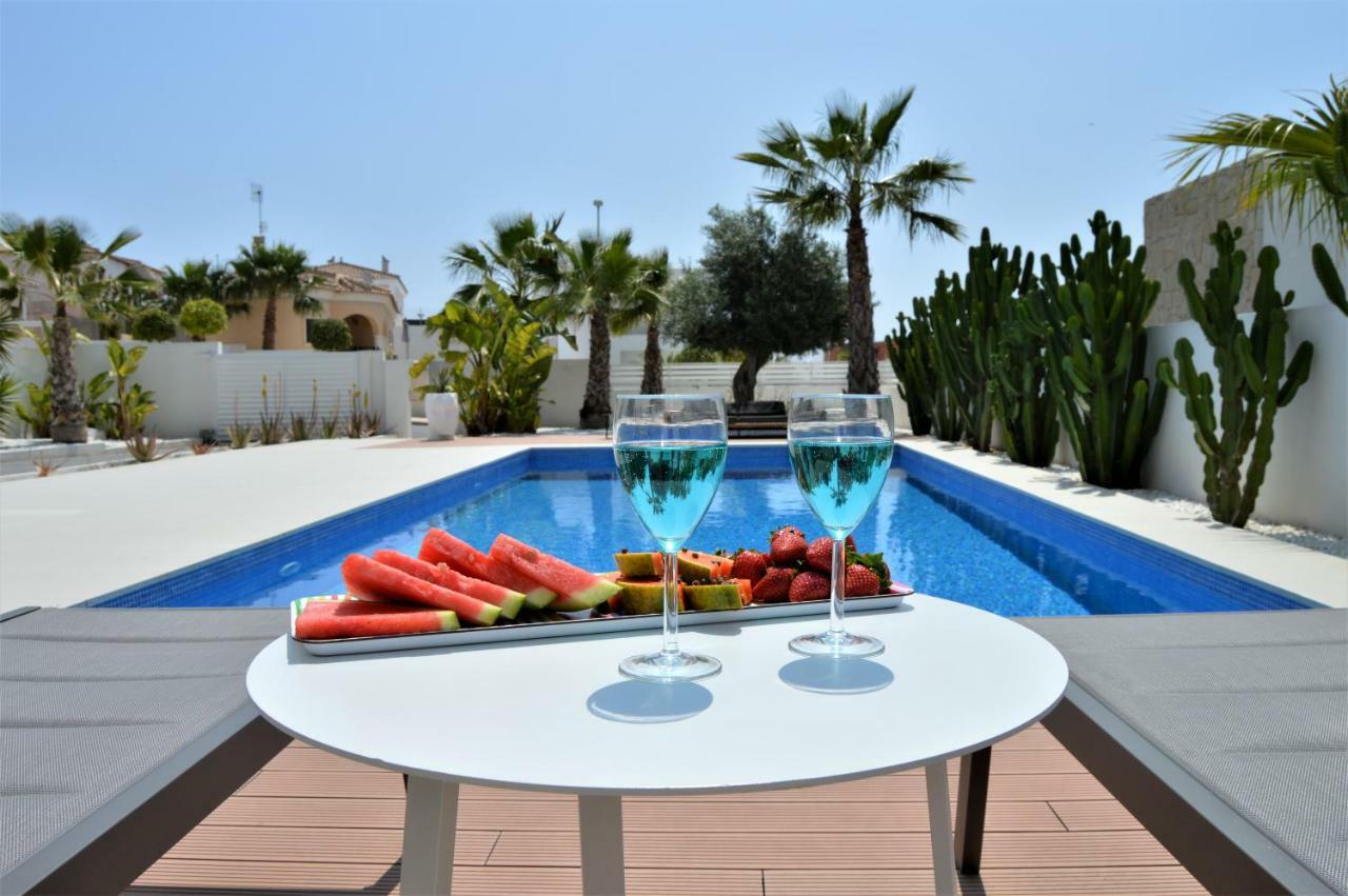 Villa With Private Pool Llobregales 외부 사진