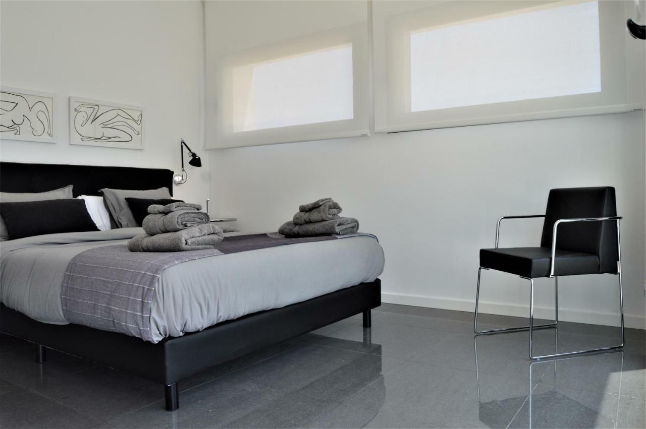 Villa With Private Pool Llobregales 외부 사진
